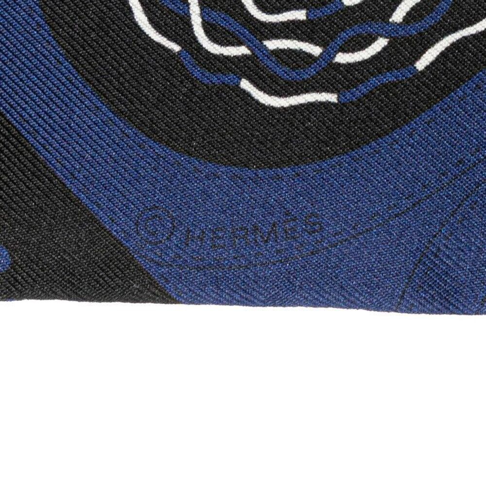 Hermes Festival des Amazones Silk Scarf - Picture 3 of 5